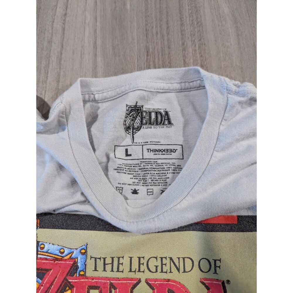 Official Legend of Zelda White Graphic T-Shirt Short Sleeve Logo Print Size L - Picture 3 of 4